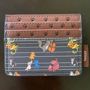 !!LIKE NEW!! Loungefly Disney Cats Cardholder